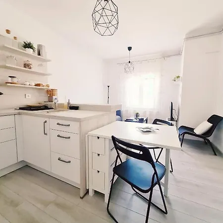 Apartment Lena Apartment *